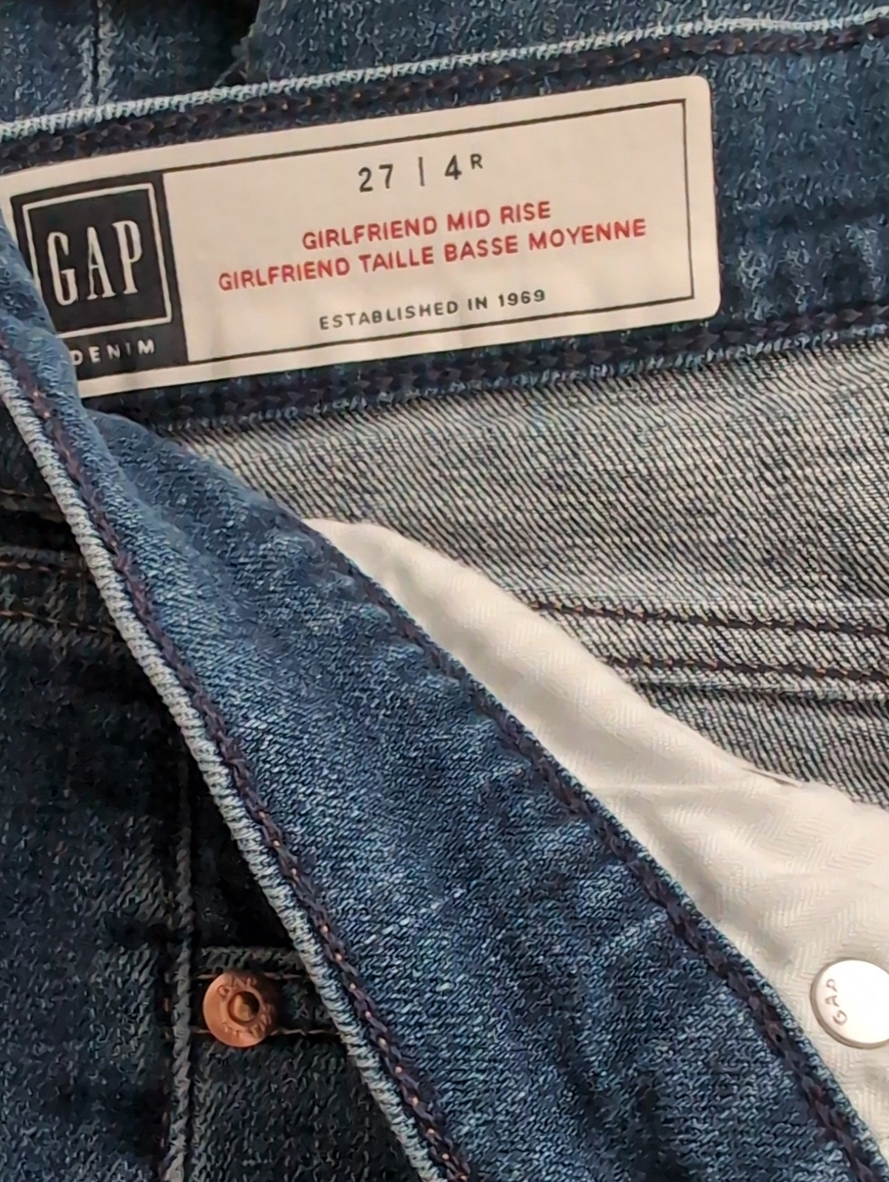 Mid Rise Girlfriend Cropped Jean - Picture 4 of 4